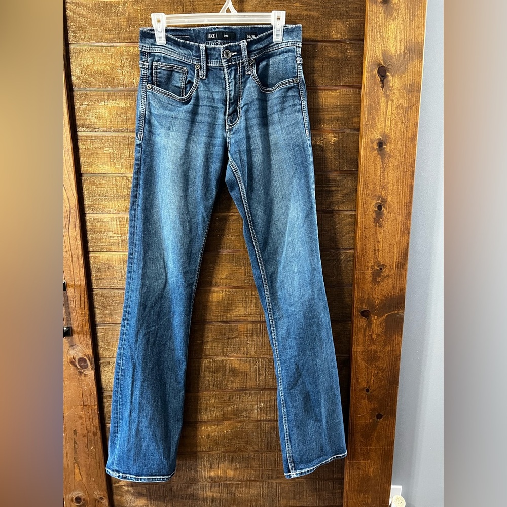 BKE Men's Bootcut Jeans in Classic Blue